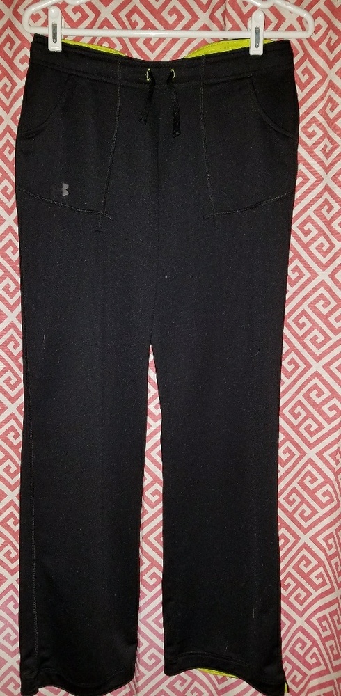Under Armour active wear pants, black. Size small.